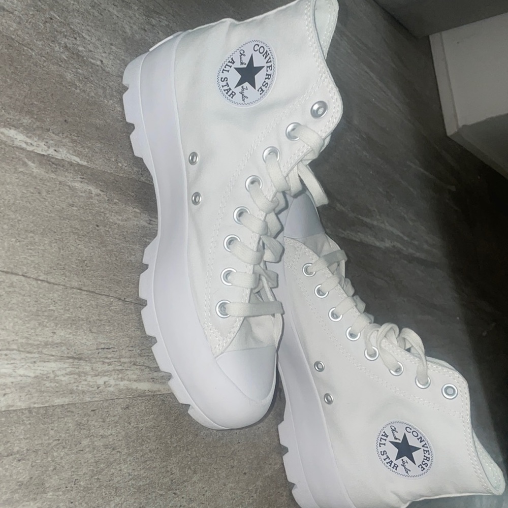 Chuck Taylor All Star Lugged Platforms Size Women’s 9